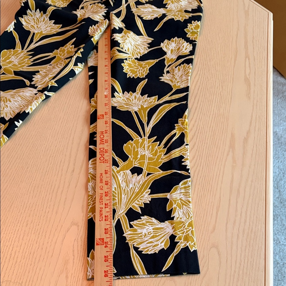 Ann Taylor Factory Black and Gold Floral Pants - Picture 4 of 6